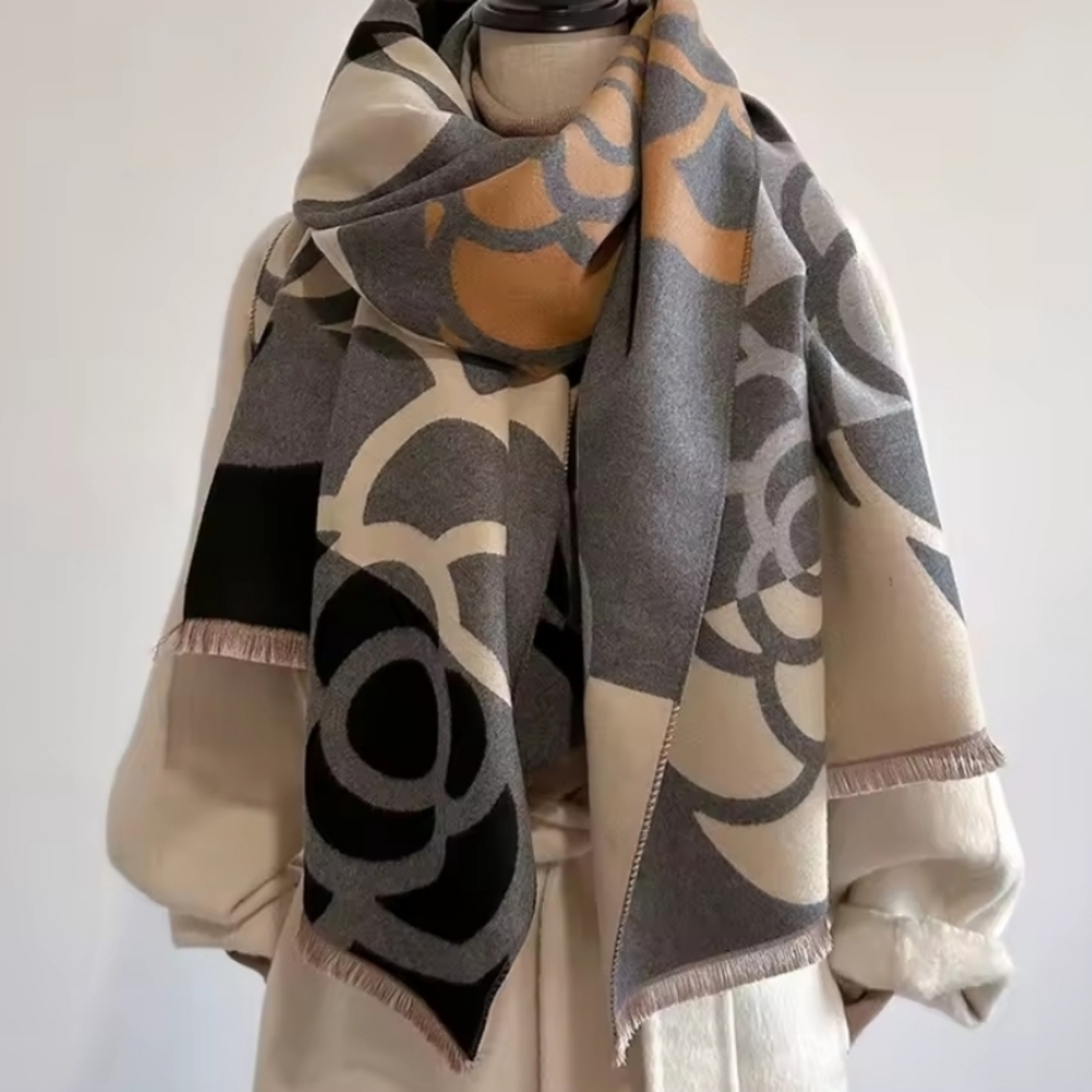 NEW Cashmere Blend Floral Patterned Shall/Scarf